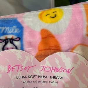 Betsey Johnson Cozy Blanket- Pink and Orange Breakfast Delight